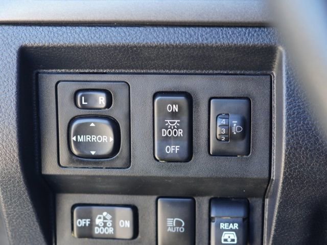 Used 2020 Toyota Tundra SR5 w/ SR5 Upgrade Package AWD/4WD image 22