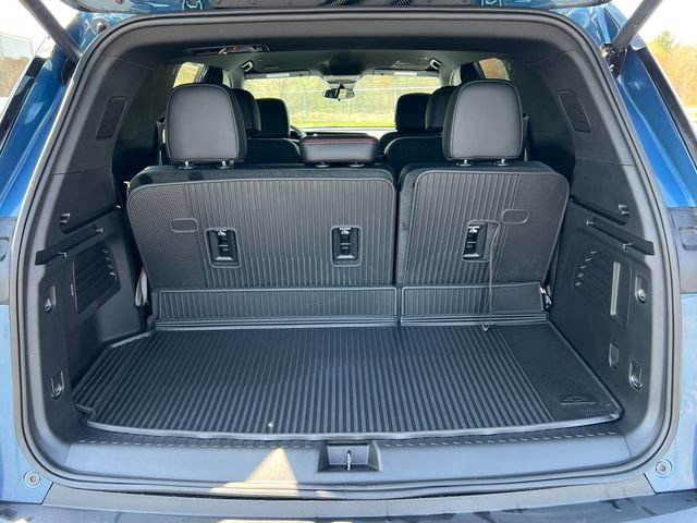 New 2026 Chevrolet Traverse Z71 w/ LPO, Floor Liner Package AWD/4WD image 37