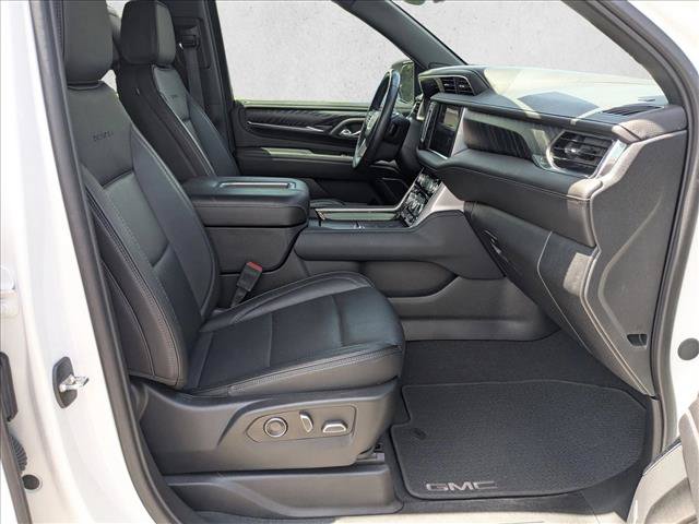 Used 2024 GMC Yukon Denali w/ Advanced Technology Package AWD/4WD image 19