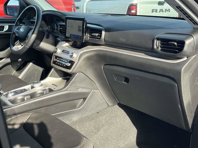 Used 2022 Ford Explorer XLT image 26