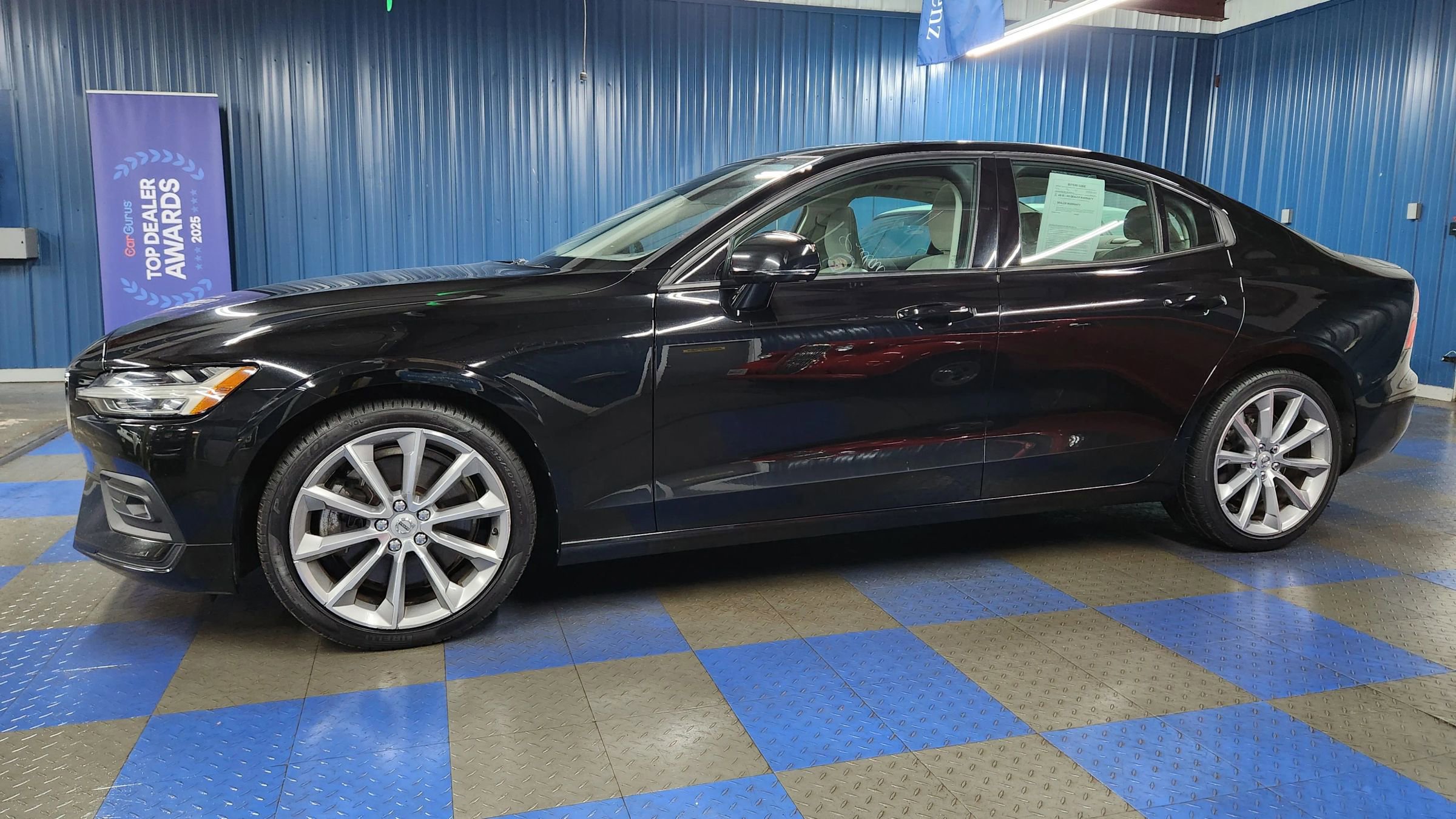Used 2021 Volvo S60 T6 Momentum w/ Protection Package Premier image 62