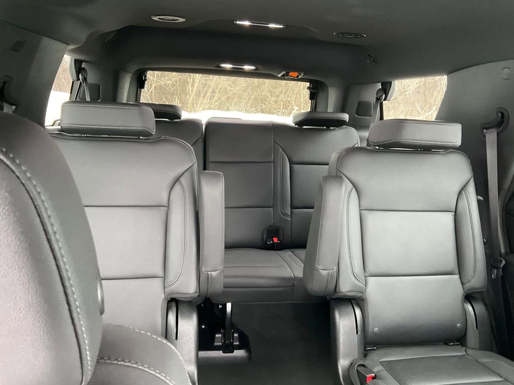Used 2023 Chevrolet Tahoe Z71 w/ Luxury Package image 26