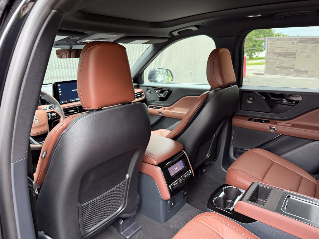 New 2026 Lincoln Aviator Reserve AWD/4WD image 21