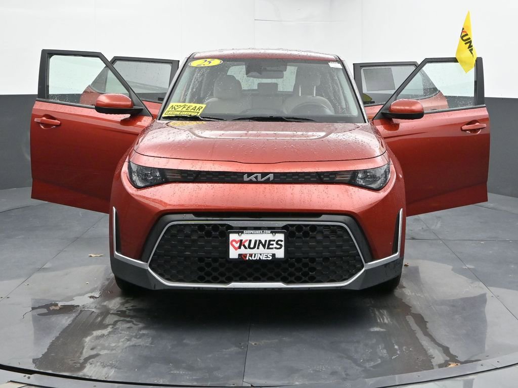 Used 2025 Kia Soul LX w/ LX Technology Package image 55