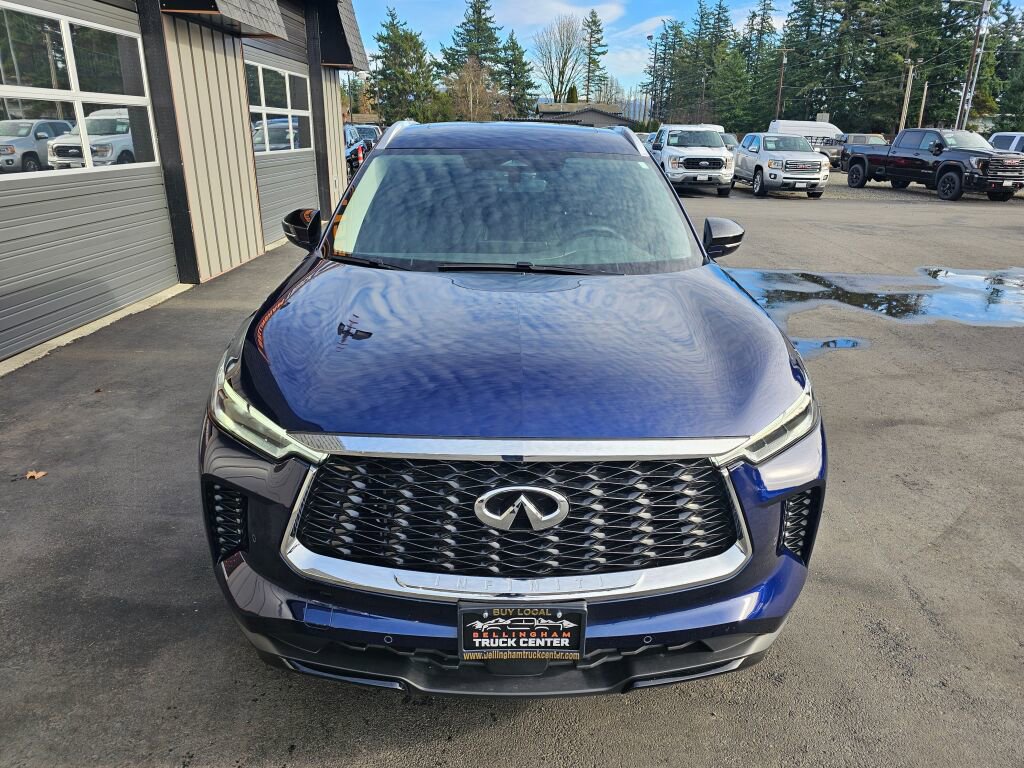 Used 2023 INFINITI QX60 Luxe image 2