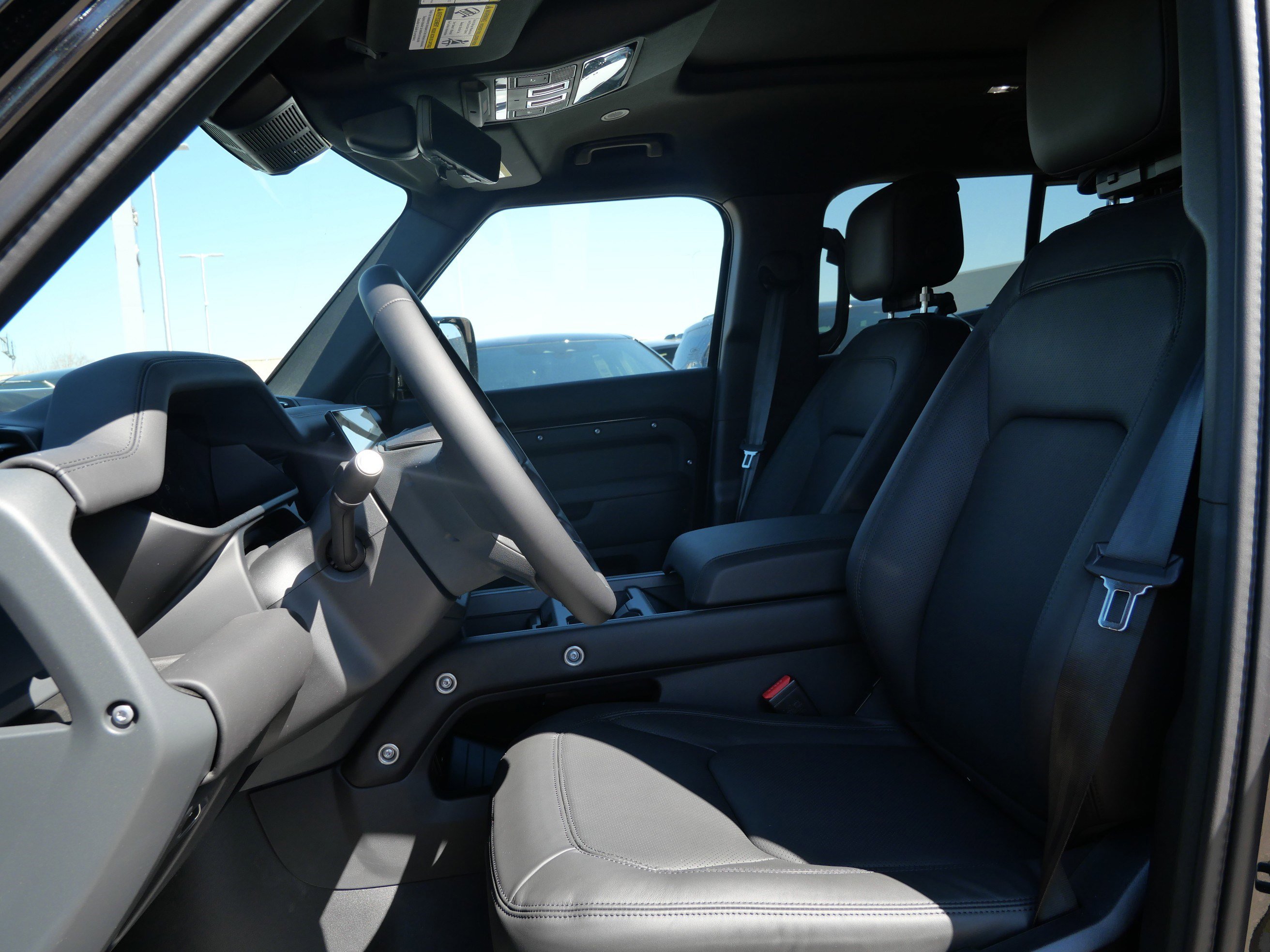 New 2026 Land Rover Defender 130 X-Dynamic SE AWD/4WD image 3
