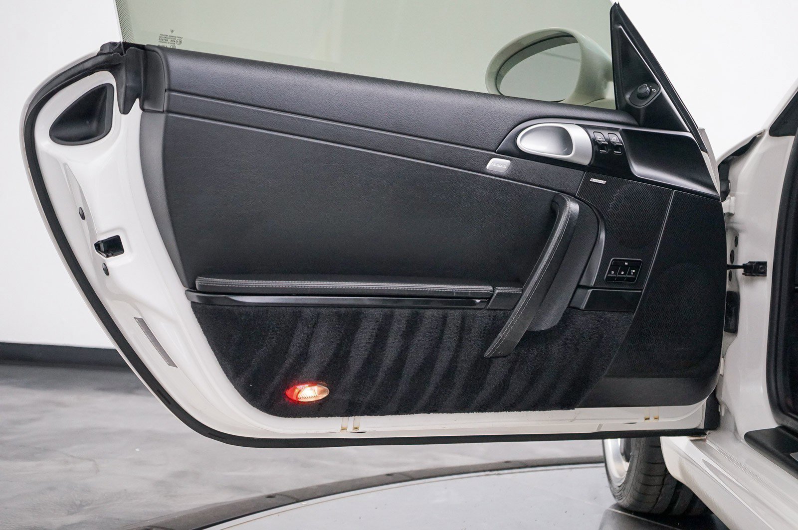 Used 2009 Porsche 911 Carrera S image 29