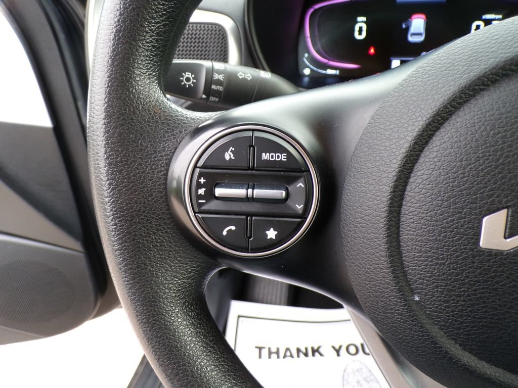 Used 2024 Kia Soul LX w/ Option Group 015 FWD image 25