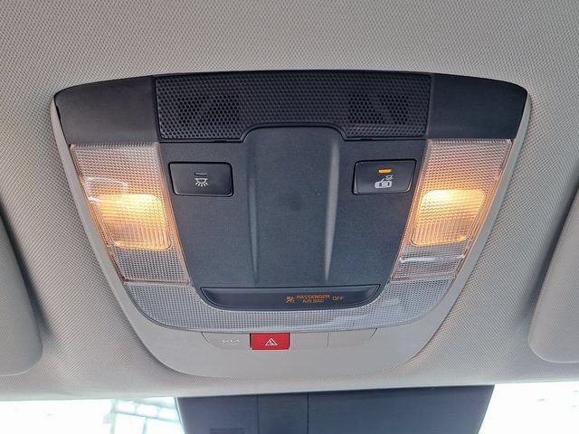 Used 2025 Kia Sportage EX FWD image 20