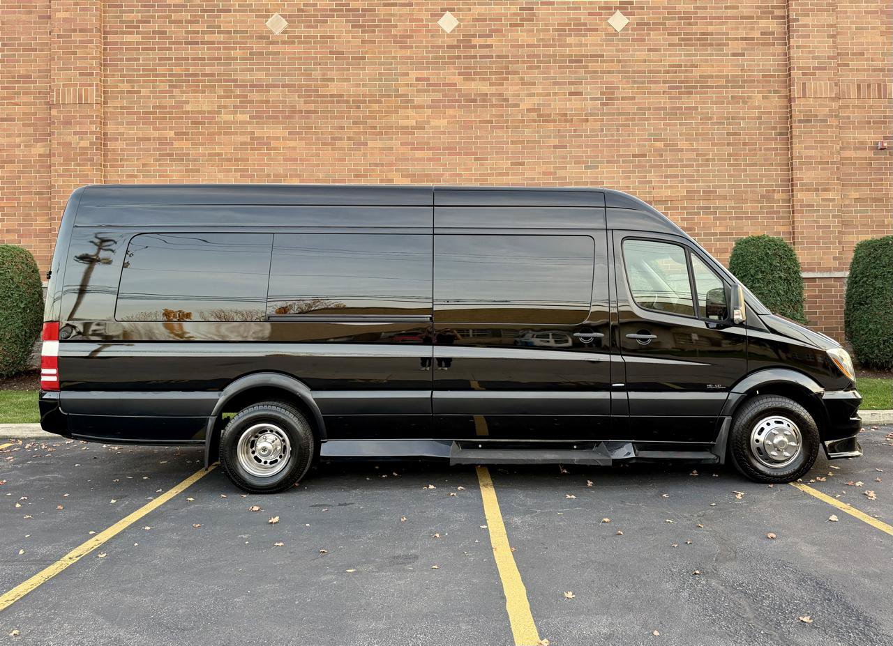 Used 2016 Mercedes-Benz Sprinter 3500 image 26