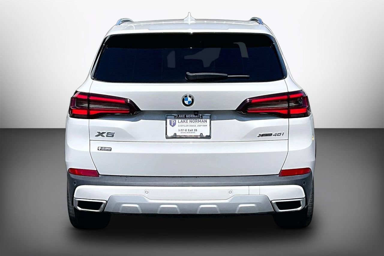 Used 2022 BMW X5 xDrive40i AWD/4WD image 7