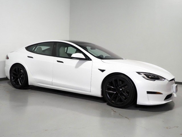 Used 2021 Tesla Model S Plaid image 1