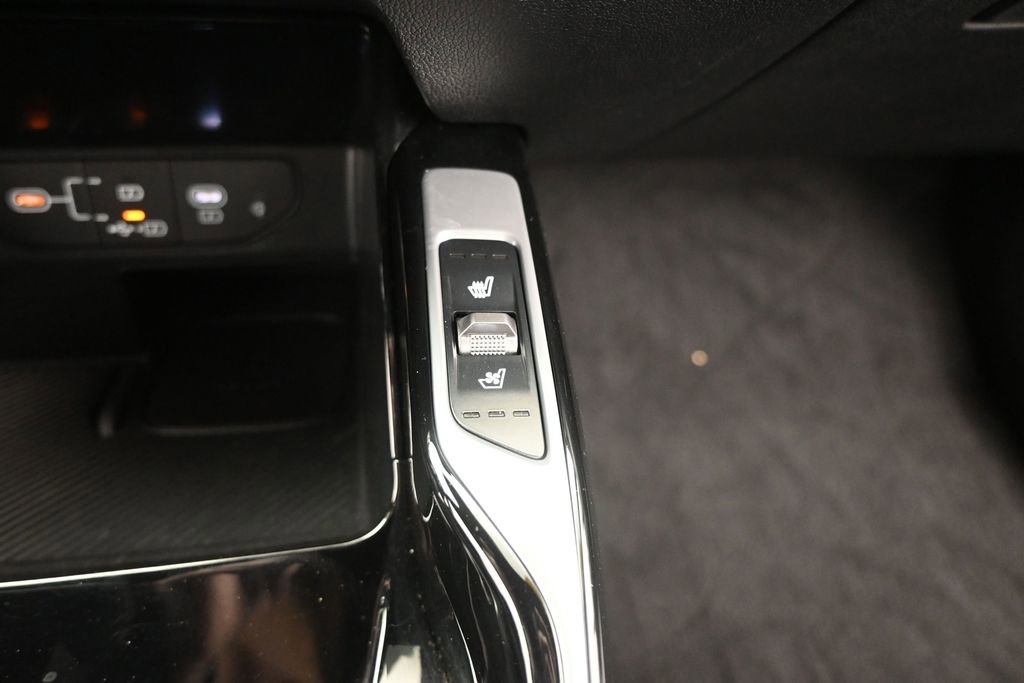 Certified 2025 Kia Sorento SX Prestige AWD/4WD image 37