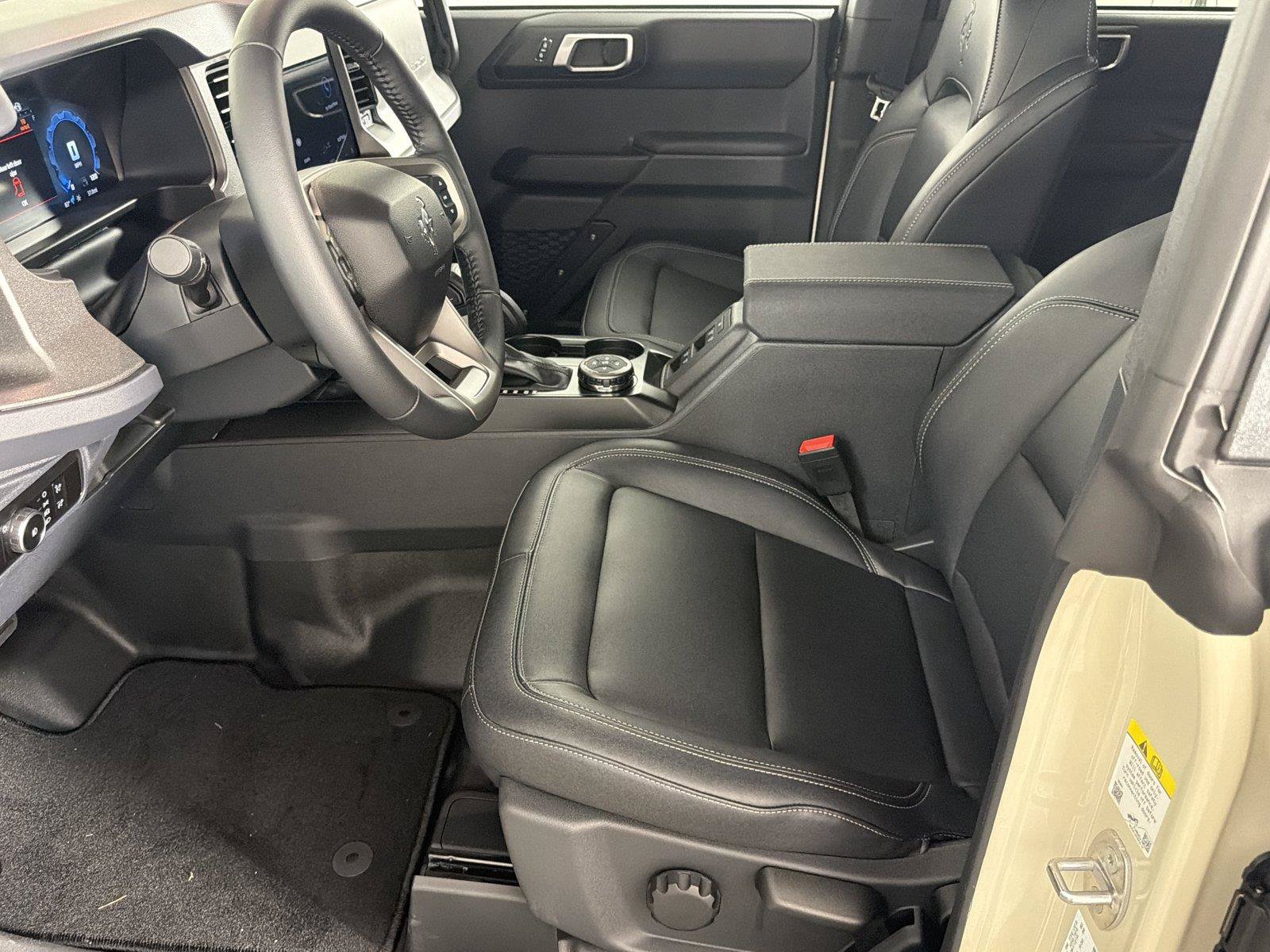 New 2026 Ford Bronco Big Bend w/ Black Diamond Package AWD/4WD image 8