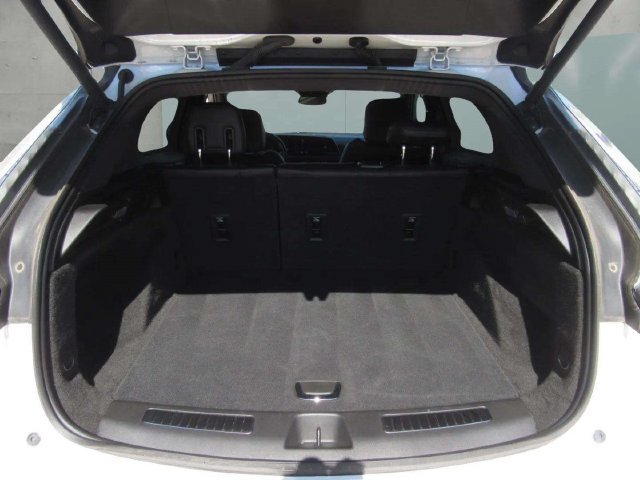 Used 2025 Cadillac XT4 Sport w/ Cold Weather Package FWD image 12