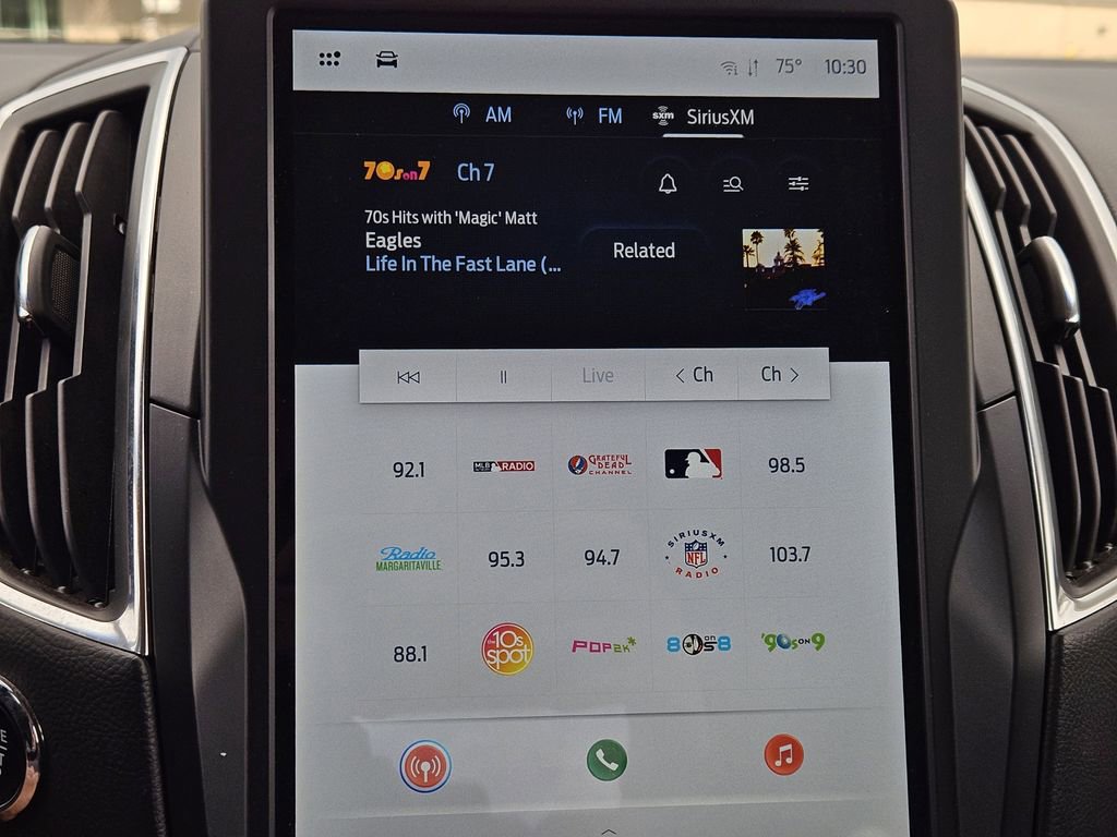 Used 2024 Ford Edge Titanium image 14