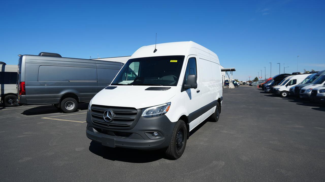 New 2025 Mercedes-Benz Sprinter 2500 image 1
