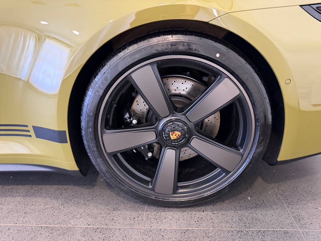 New 2026 Porsche 911 GTS RWD image 12