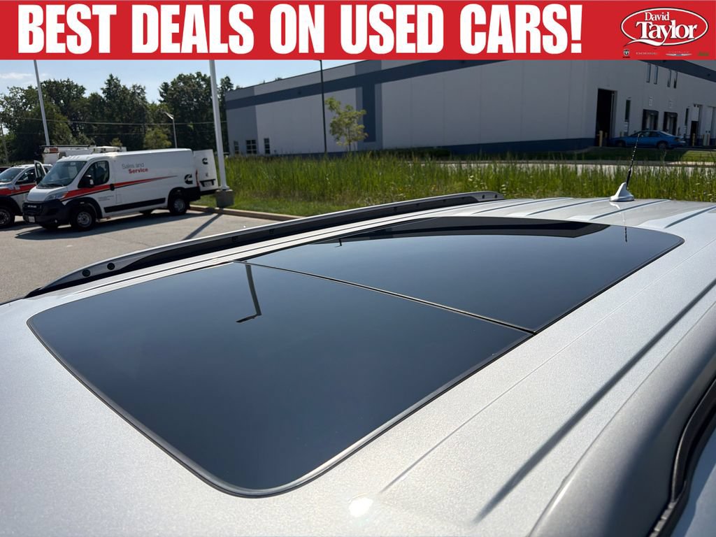 Used 2018 Ford Explorer XLT w/ Equipment Group 202A FWD image 45