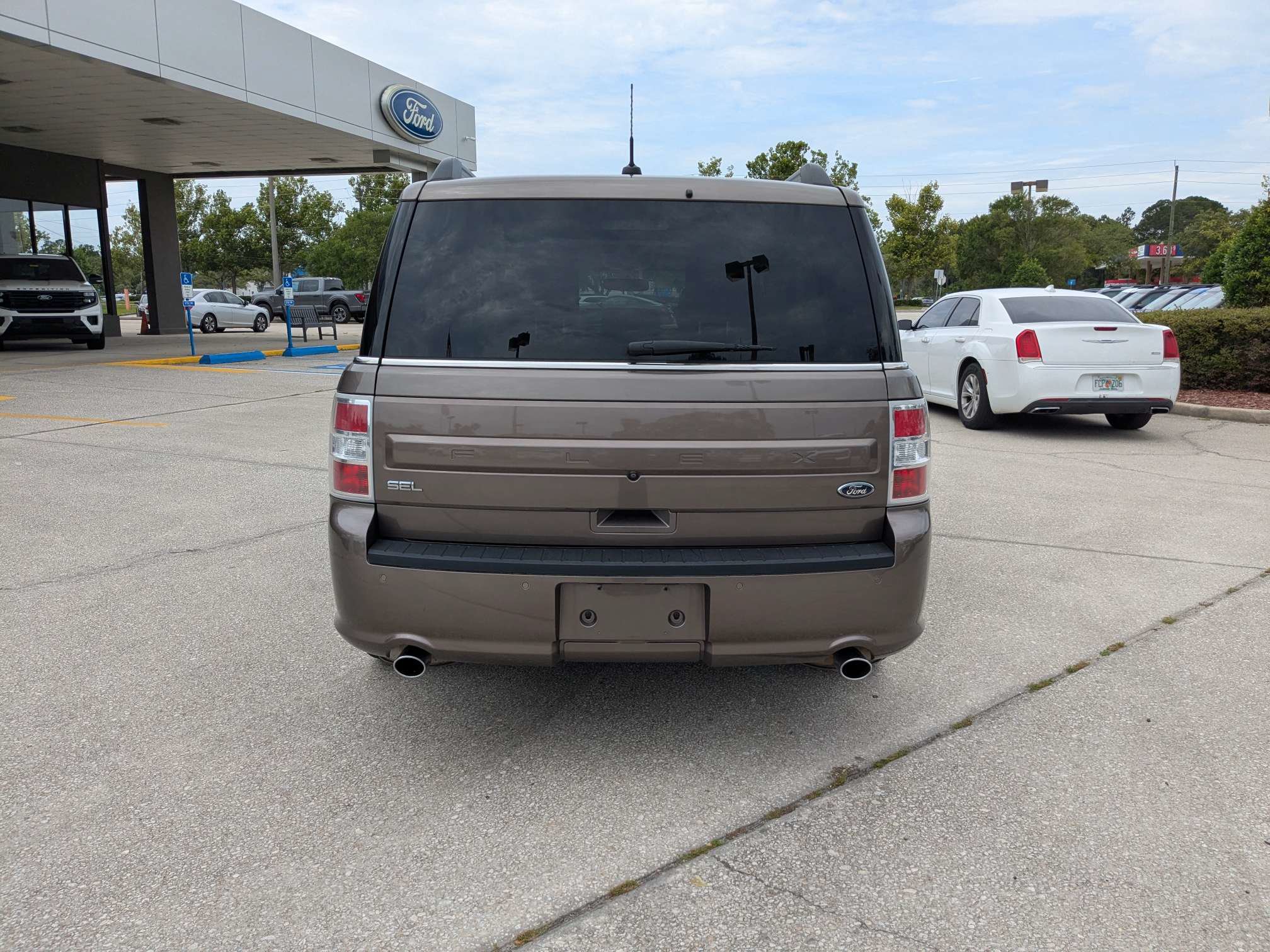 Used 2019 Ford Flex SEL w/ Equipment Group 202A FWD image 5