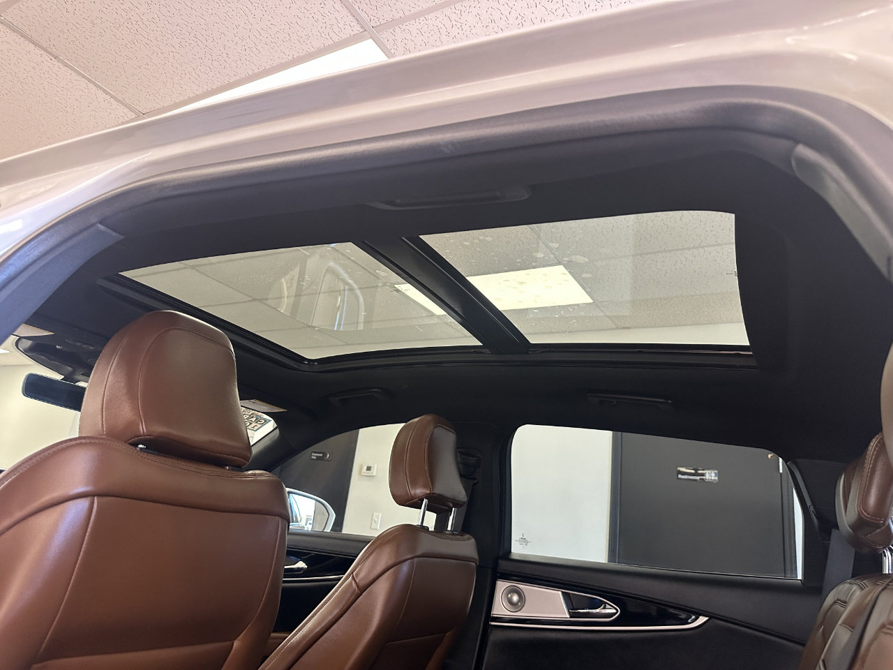 Used 2023 Lincoln Nautilus Reserve w/ Equipment Group 202A image 59