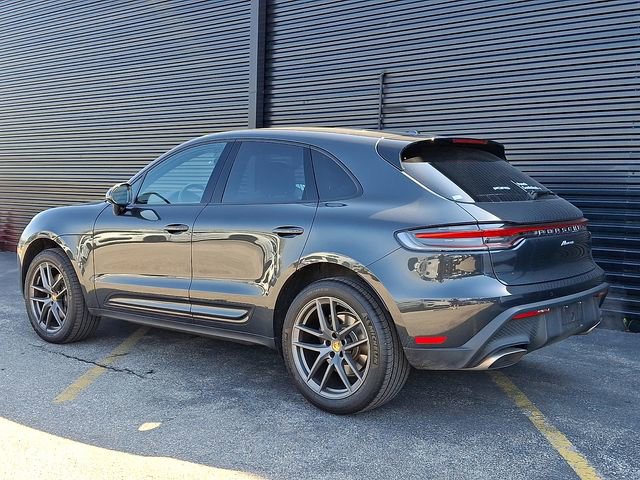 Used 2026 Porsche Macan AWD/4WD image 3