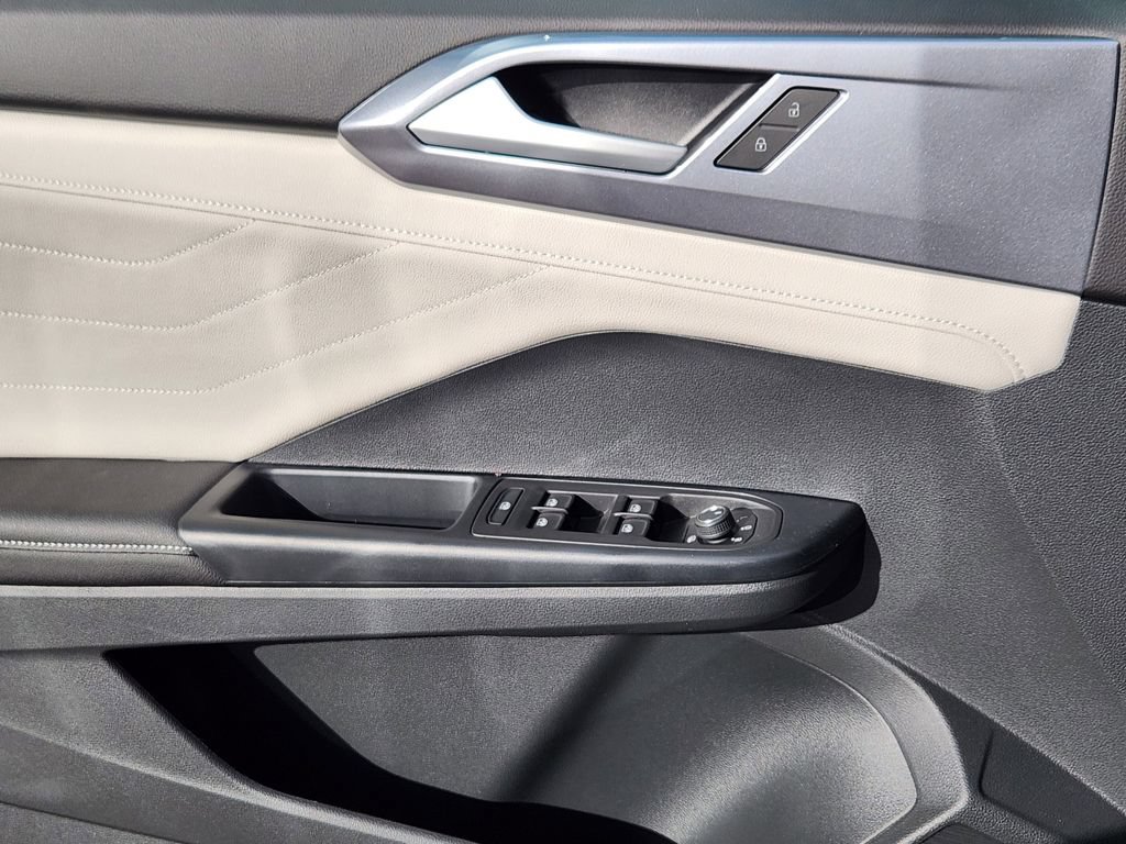 New 2026 Volkswagen Taos SEL AWD/4WD image 12