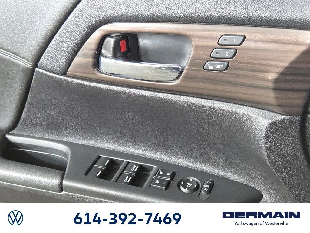 Used 2016 Honda Accord Touring image 24