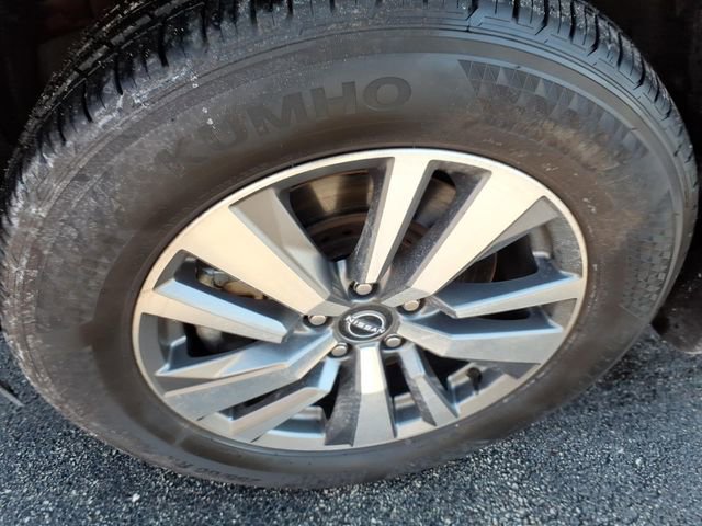 Used 2024 Nissan Pathfinder SL w/ Cargo Package image 9