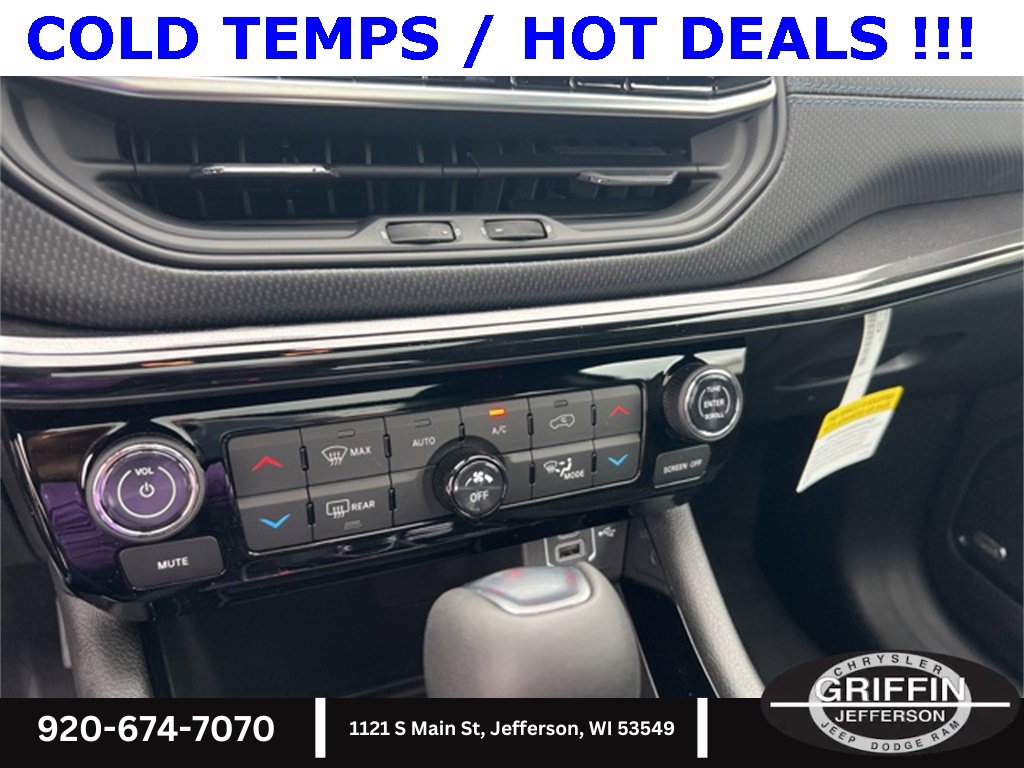 New 2025 Jeep Compass Latitude w/ Sun & Sound Group image 19