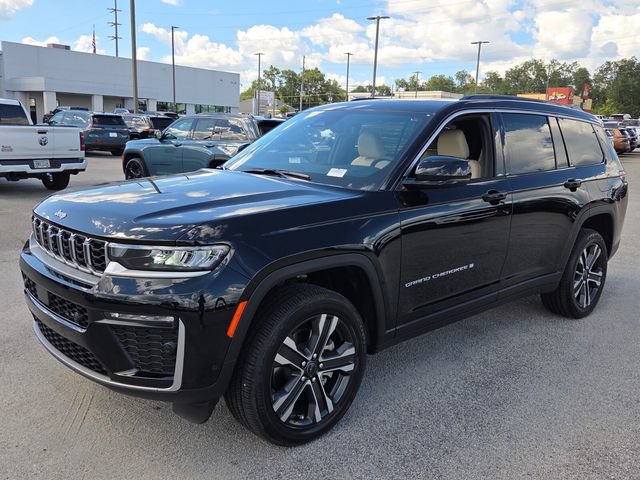 New 2027 Jeep Grand Cherokee L Limited w/ Technology Group II RWD image 3
