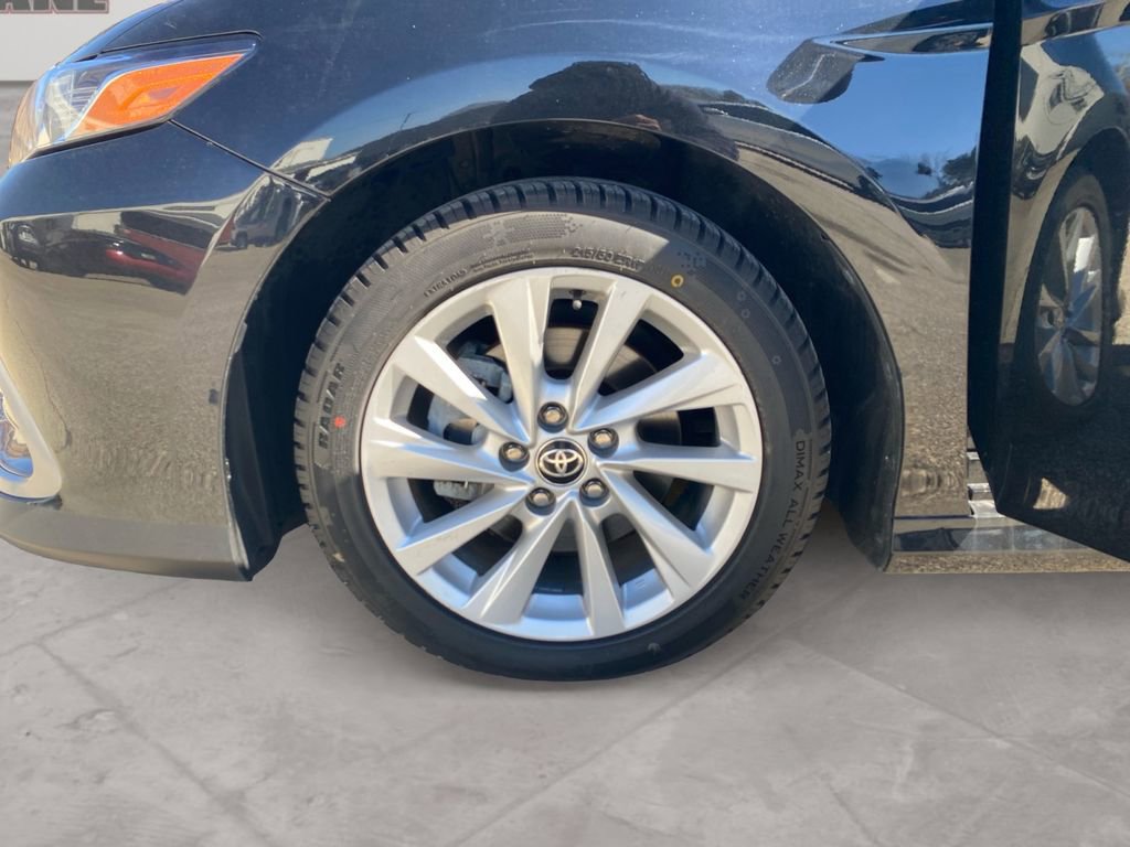 Used 2024 Toyota Camry LE w/ Convenience Package FWD image 14