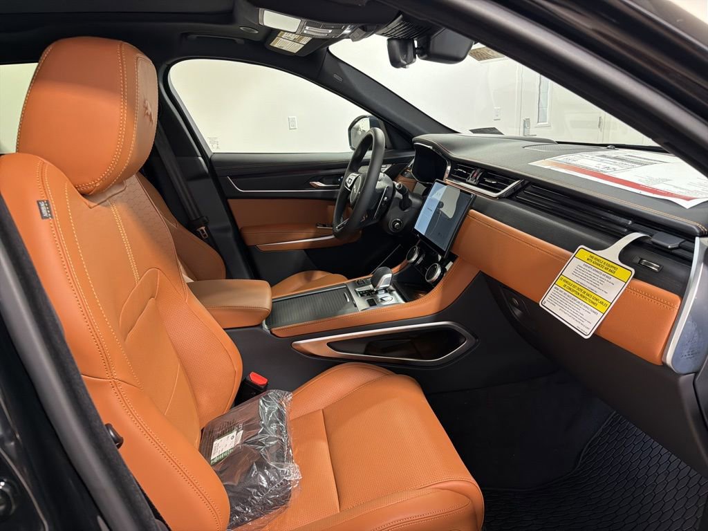 New 2026 Jaguar F-PACE R-Dynamic S image 25