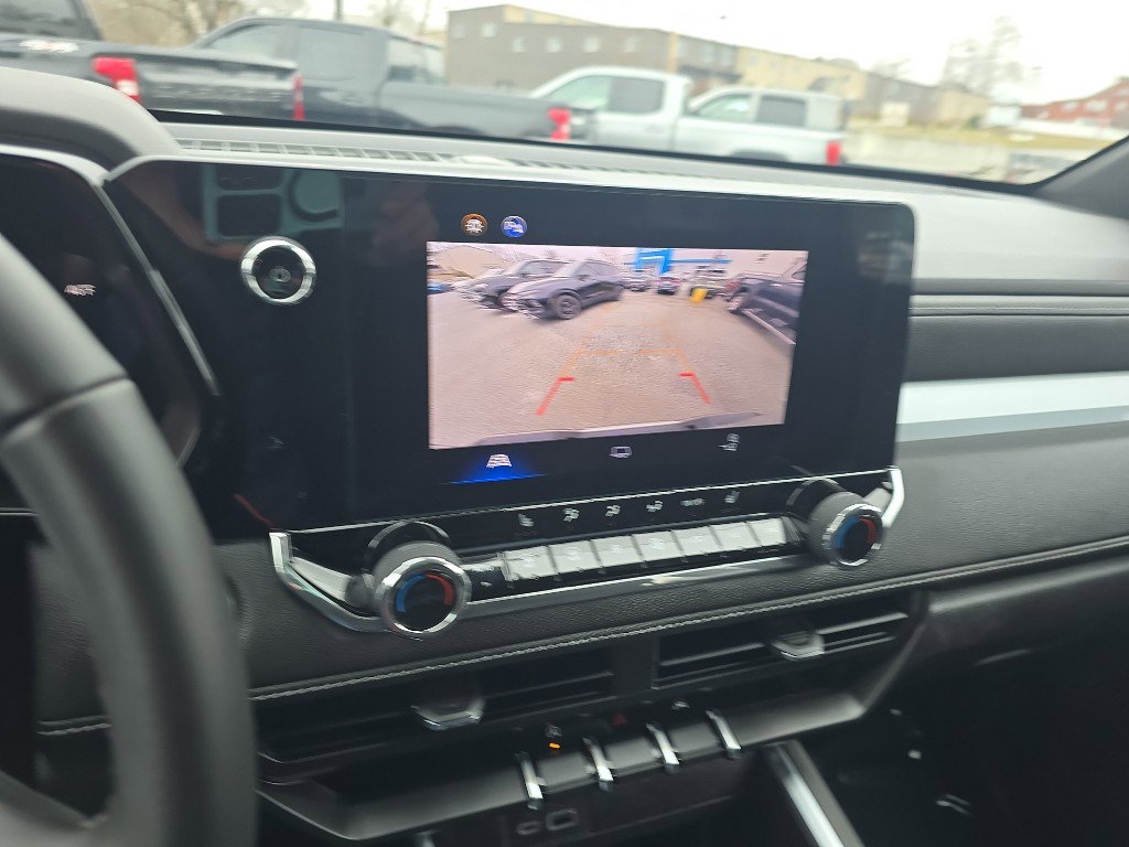 Used 2025 Chevrolet Colorado LT image 33