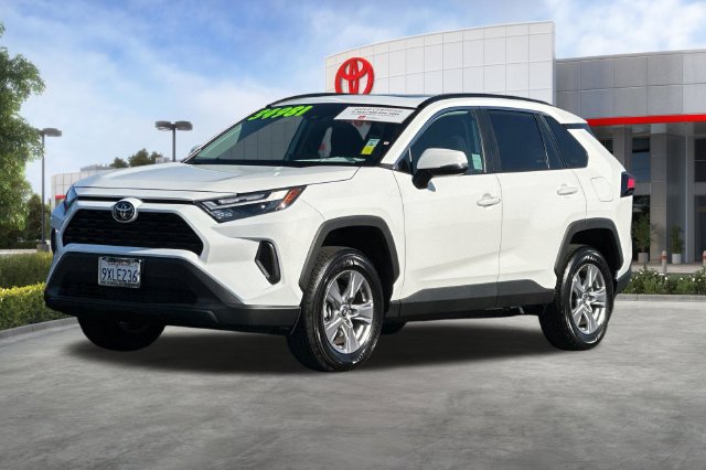 Certified 2025 Toyota RAV4 XLE w/ Convenience Package FWD image 10