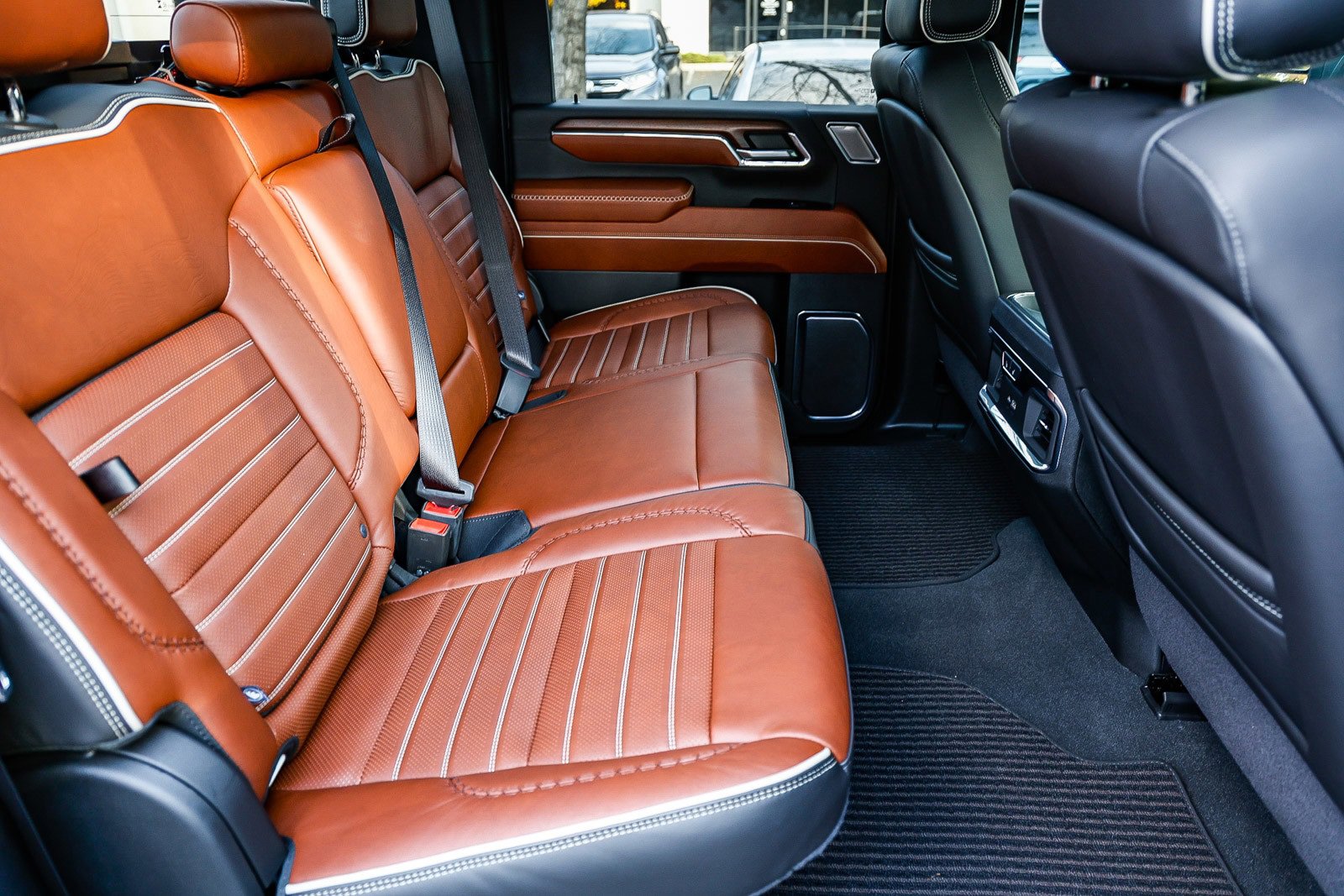 Used 2024 GMC Sierra 3500 Denali Ultimate image 18