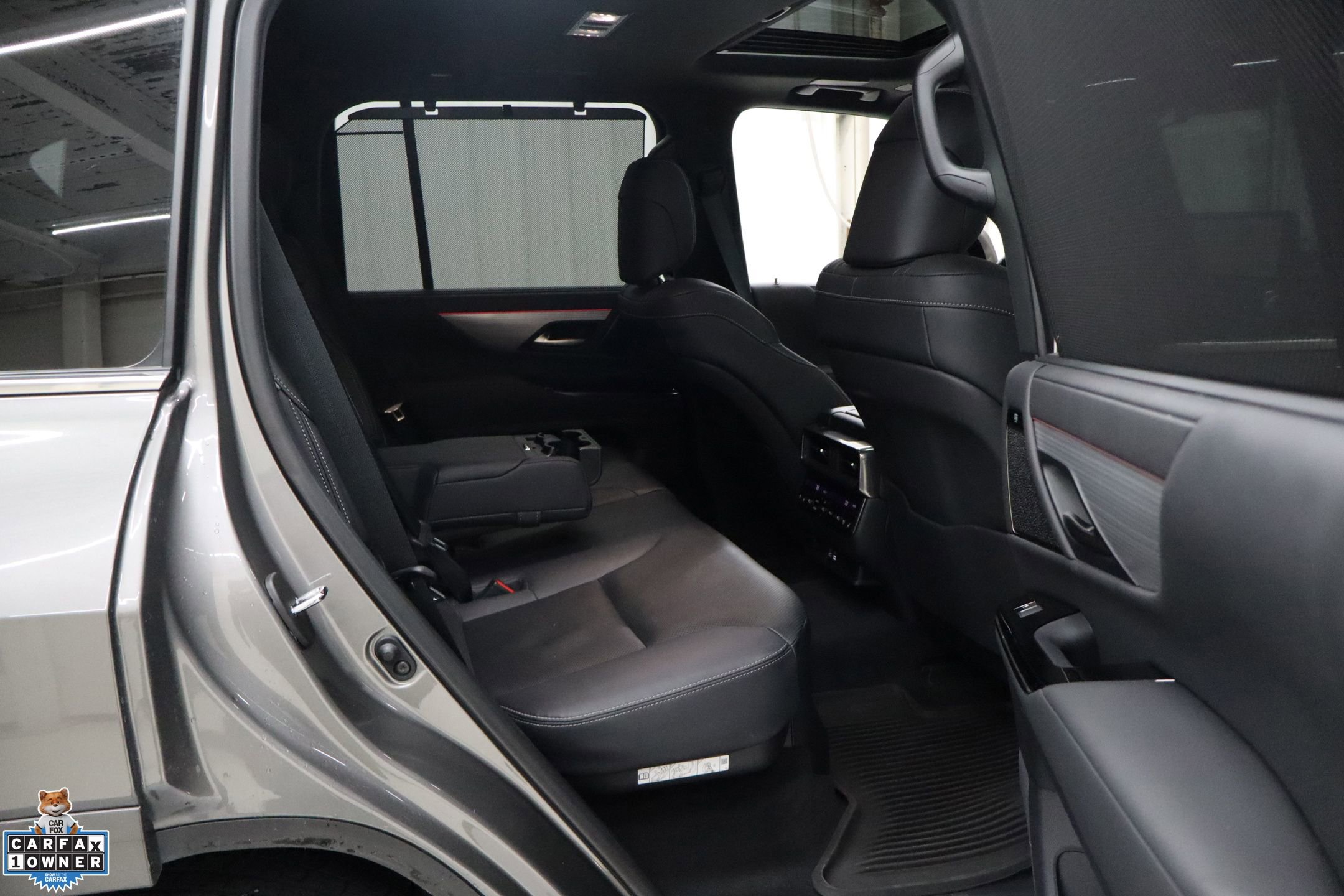 Used 2024 Lexus LX 600 F Sport image 34