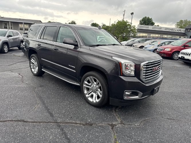 Used 2017 GMC Yukon SLT w/ Premium Edition AWD/4WD image 7
