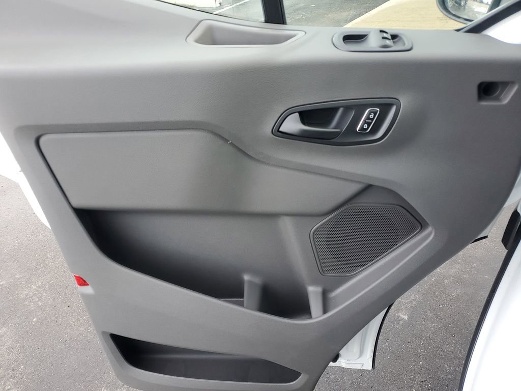 New 2026 Ford Transit 250 148 Medium Roof image 21