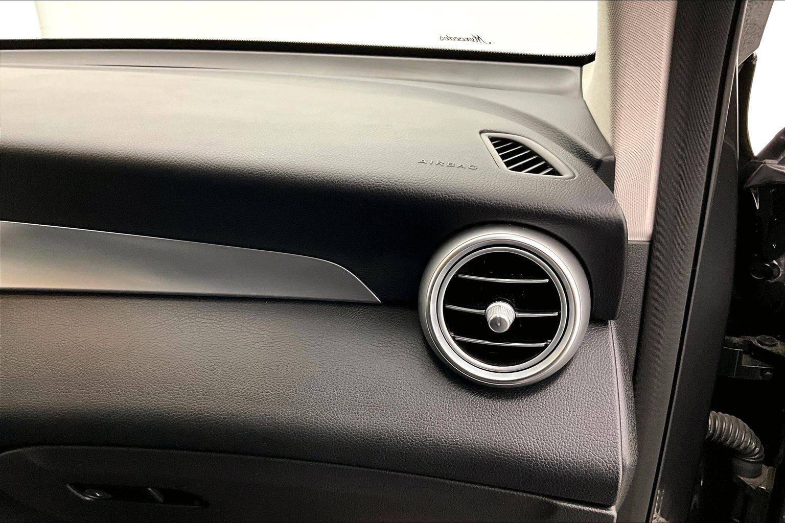 Certified 2022 Mercedes-Benz GLC 300 image 20