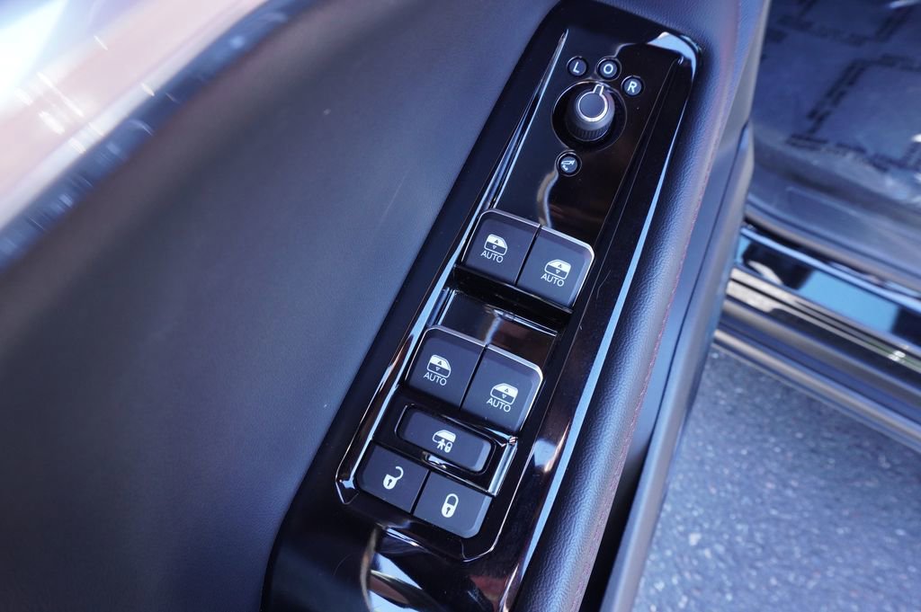 Used 2025 Jeep Wagoneer S Launch Edition image 16