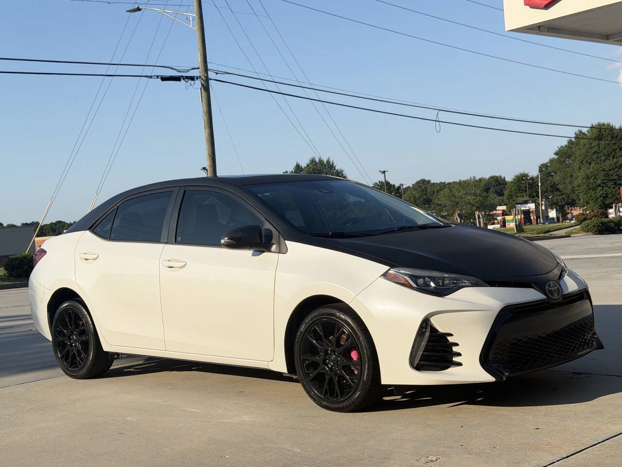 Used 2017 Toyota Corolla SE 50th Anniversary FWD image 3