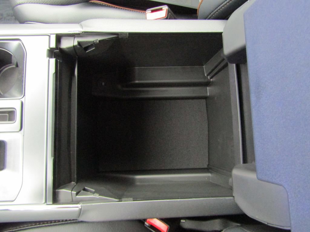 New 2025 Ford F150 Lariat w/ Equipment Group 502A High image 41