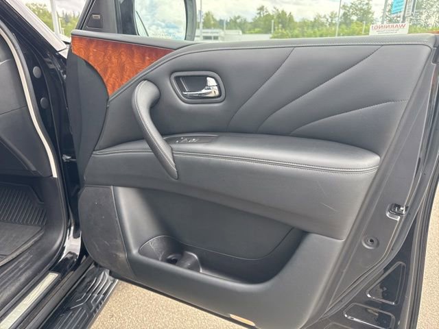 Used 2017 INFINITI QX80 4WD image 8