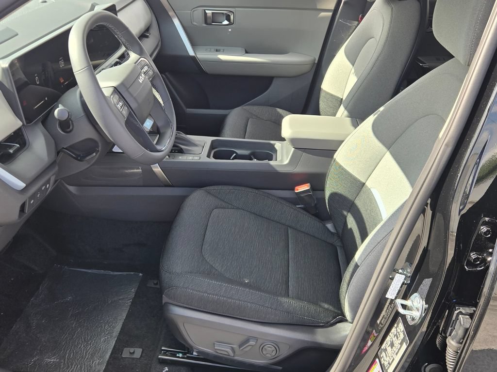 New 2027 Kia Seltos S FWD image 6