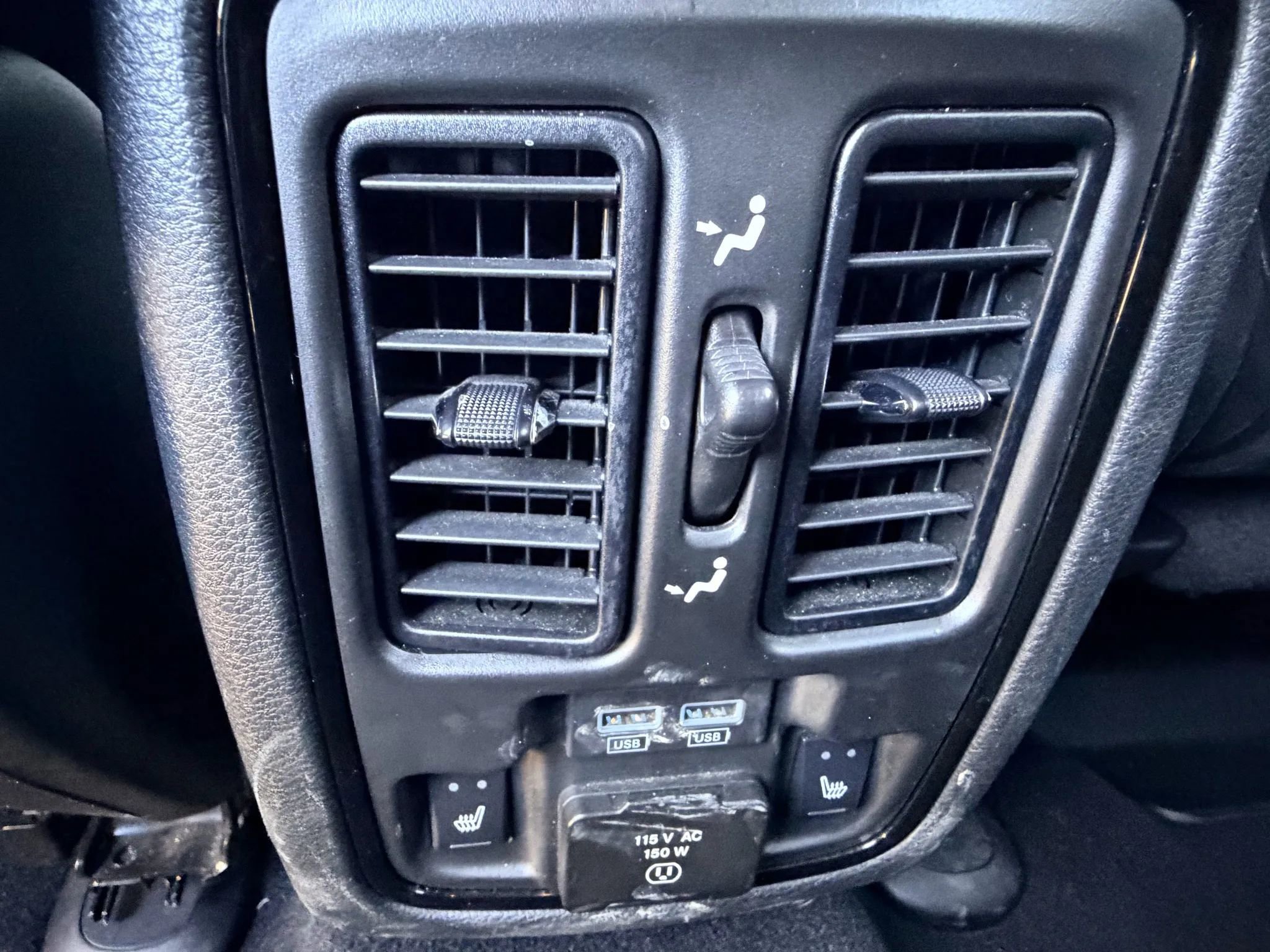 Used 2023 Dodge Durango GT image 25