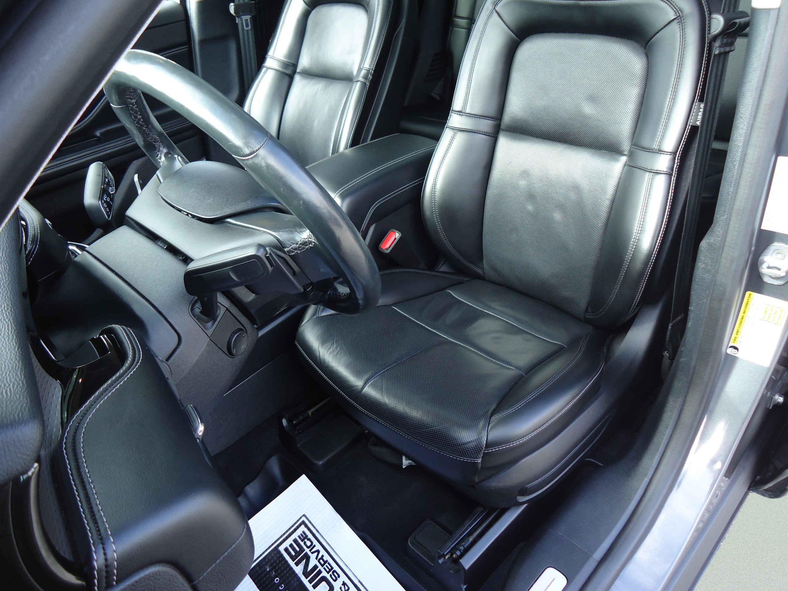 Used 2023 Lincoln Corsair Reserve w/ Equipment Group 201A AWD/4WD image 23