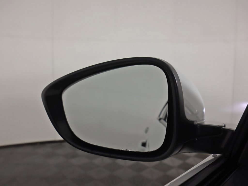 Used 2025 Honda Accord LX image 32