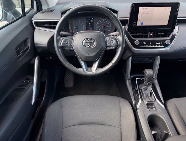 Used 2023 Toyota Corolla Cross LE FWD image 13