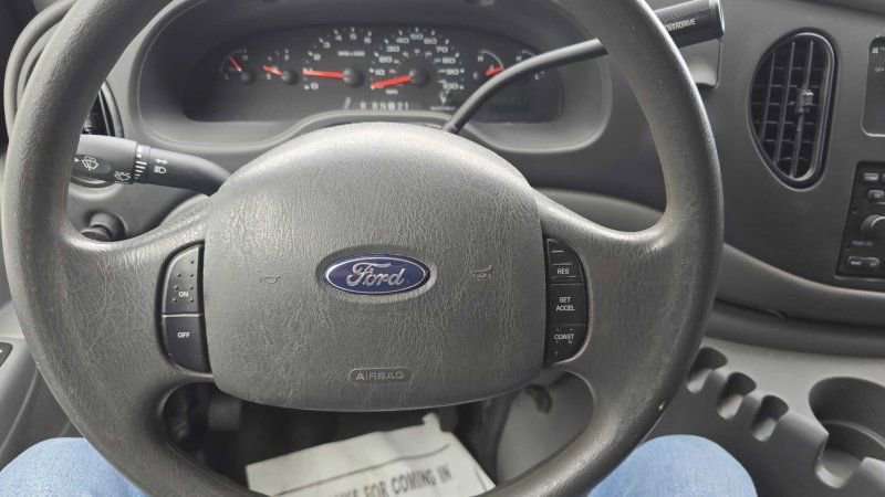 Used 2006 Ford E-150 and Econoline 150 RWD image 19